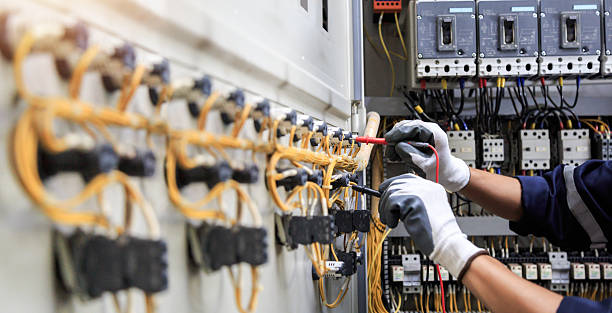 Professional Electrician technician working in Rosedale, WA